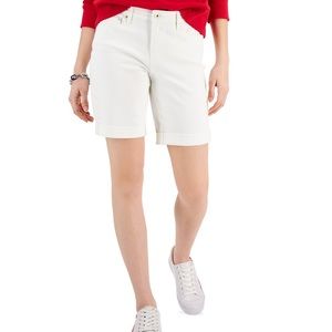 Tommy Hilfiger - Bermuda Cuffed Shorts